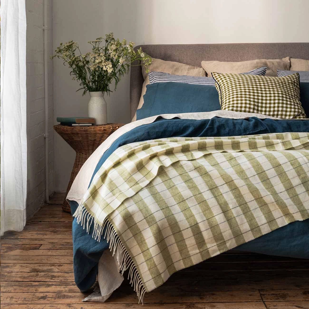 Apple Checked Stripe Wool Blanket