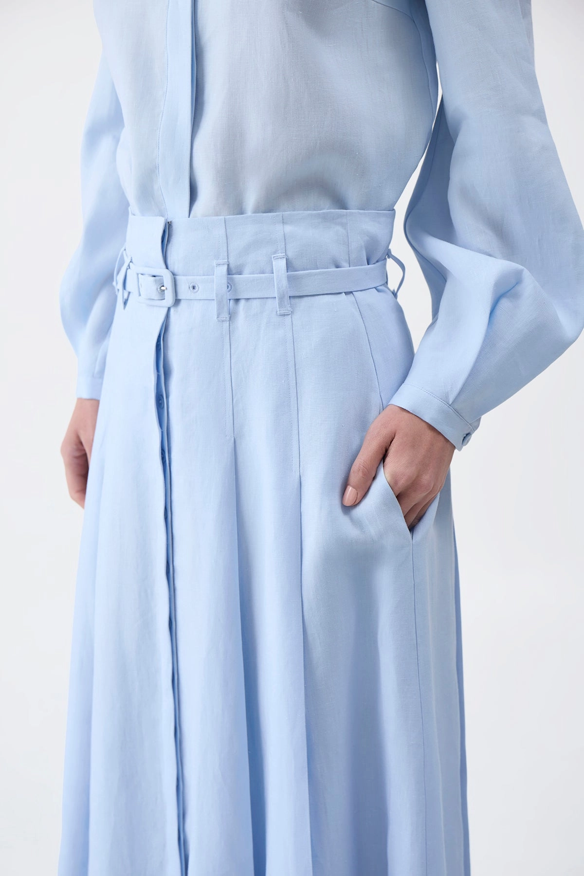 Dugald Pleated Midi Skirt in Light Blue Aloe Linen
