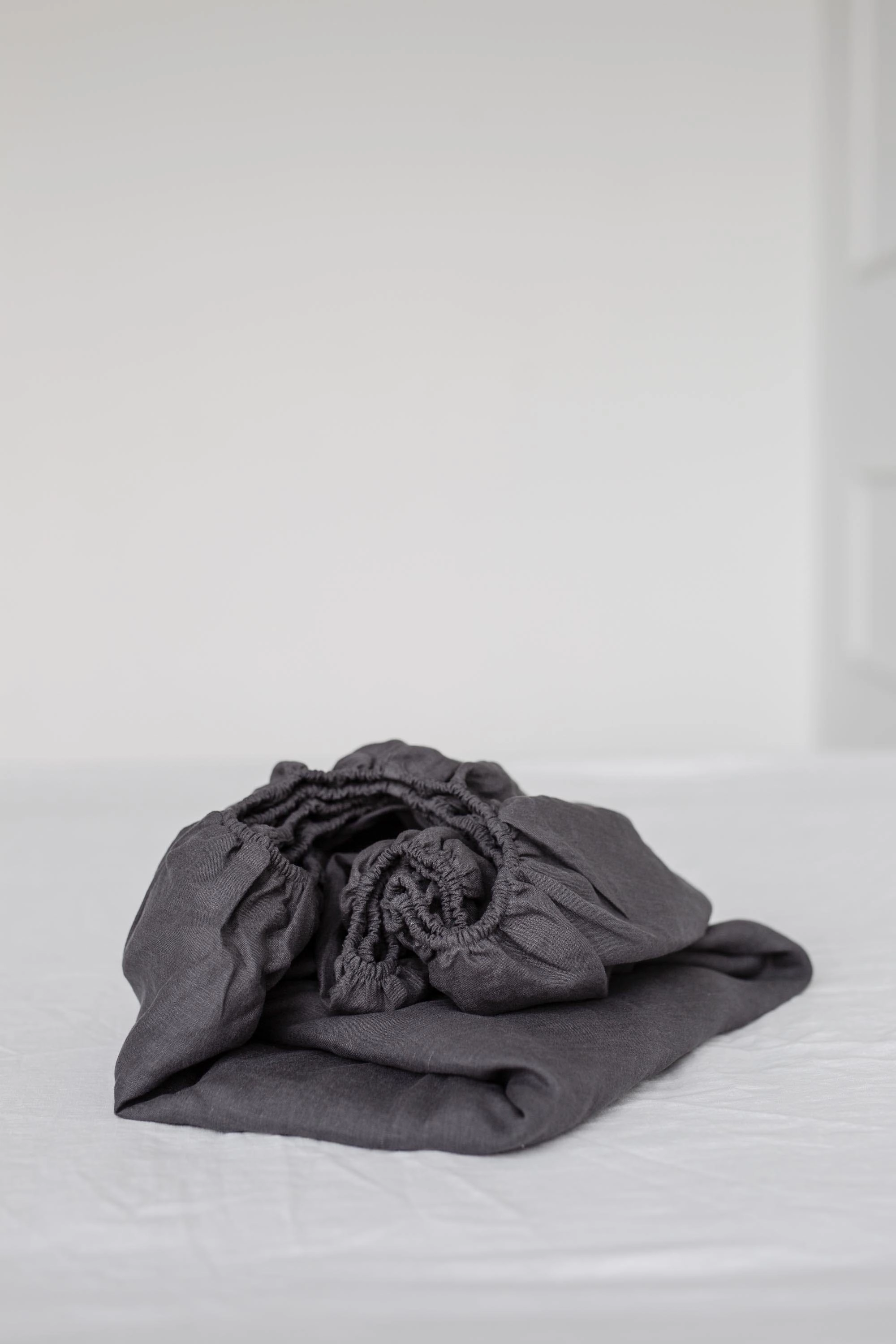 Linen Fitted Sheet | Charcoal