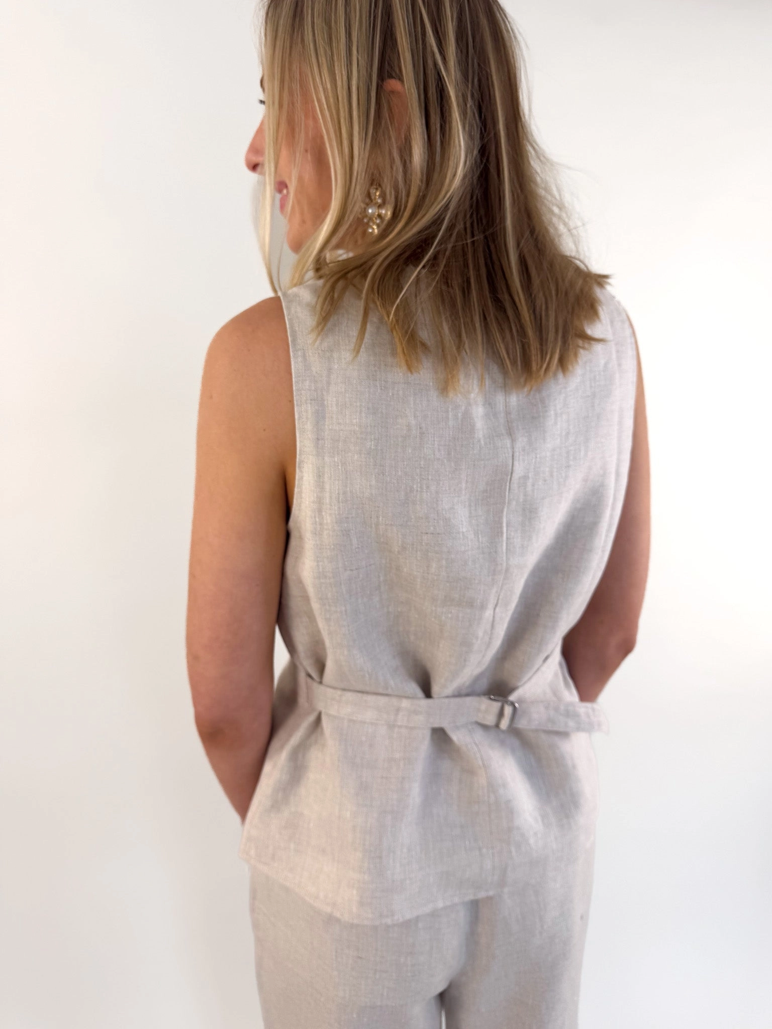 Outsmart Square Neck Vest