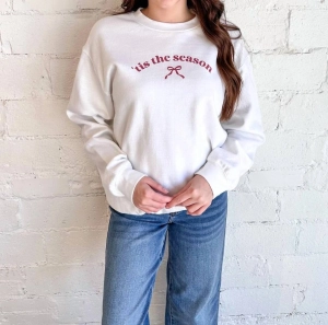 'tis The Season Graphic Sweatshirt In White